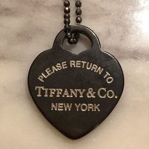 RARE! Tiffany&co. Black heart charm